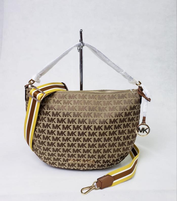 Michael Kors/MK Bedford MD Crescent Shoulder