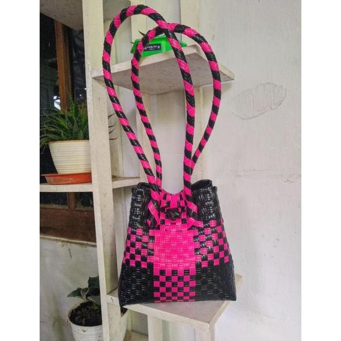 MURAHH!!!! Tas anyaman plastik BLack Pink jali premium size S