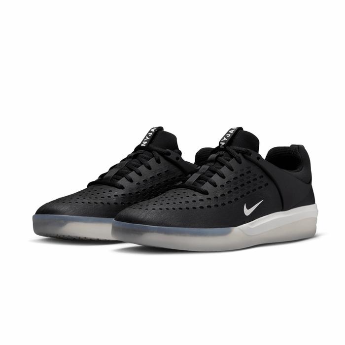 Nike SB Zoom Nyjah 3 "Black/White/Black/Summit White" Original BNIB