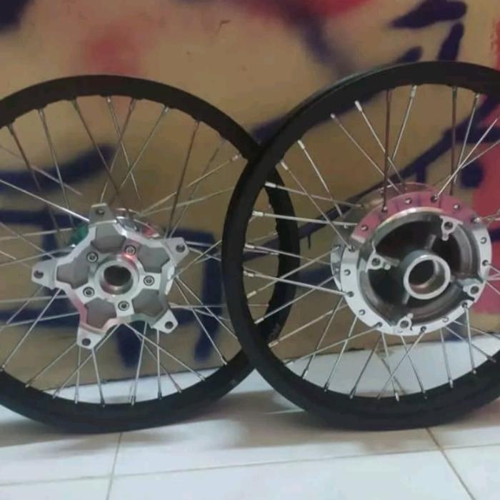 Velg ruji GSX 150