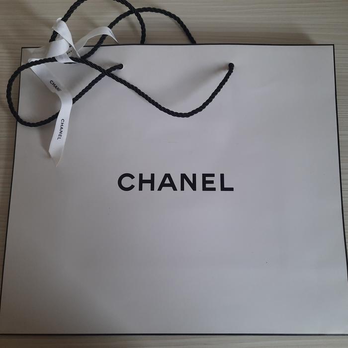 Paperbag chanel authentic / paperbag chanel make up original