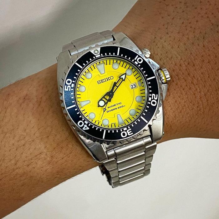 Jam tangan vintage Seiko SKA367 Cal. 5M62 kinetic