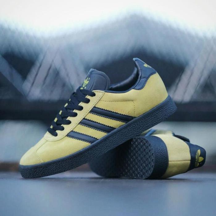 SEPATU ADIDAS GAZELLE OG LEMON GREEN