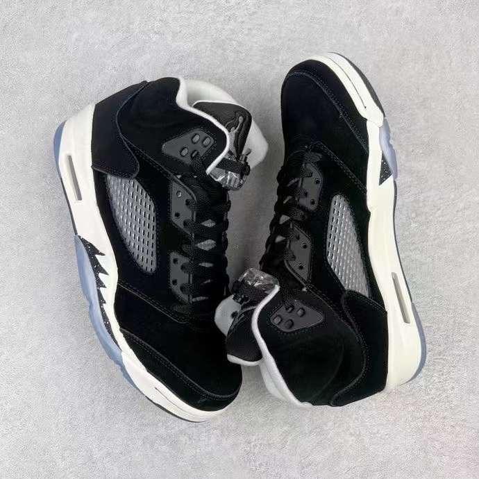 Air Jordan 5 Retro Black Oreo