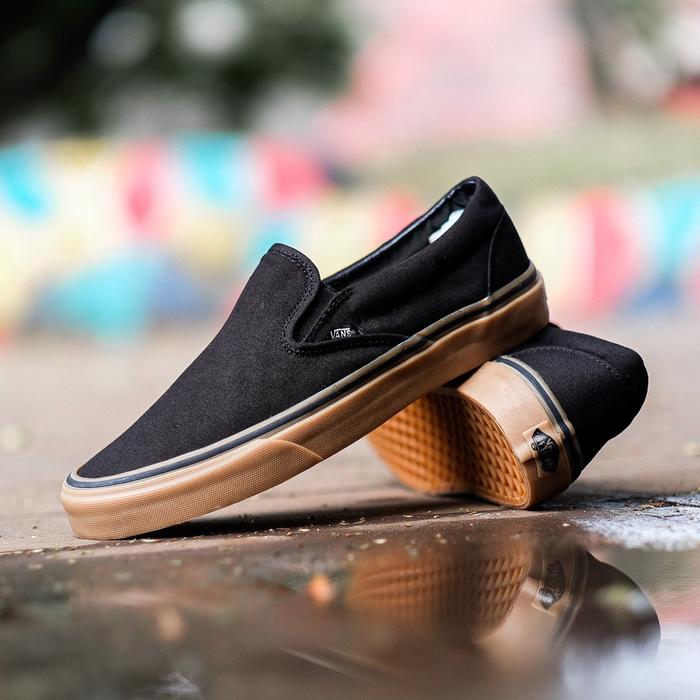 Sepatu Vans Slip On Black Gum Original 100%