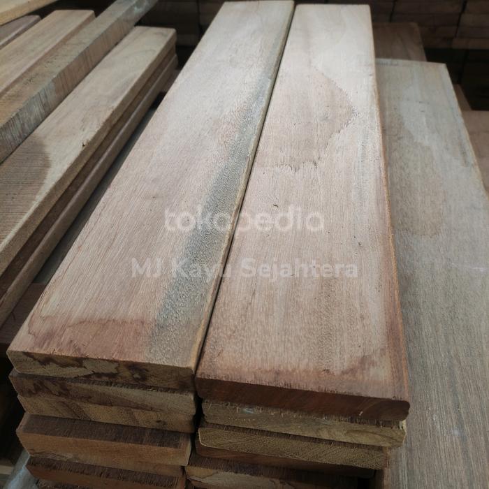 Pagar Kayu Lantai Taman Kolam Decking Bengkirai Polos 2 x 10 x 90 cm