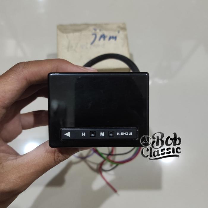 Jam Digital +12 V - KIENZLE