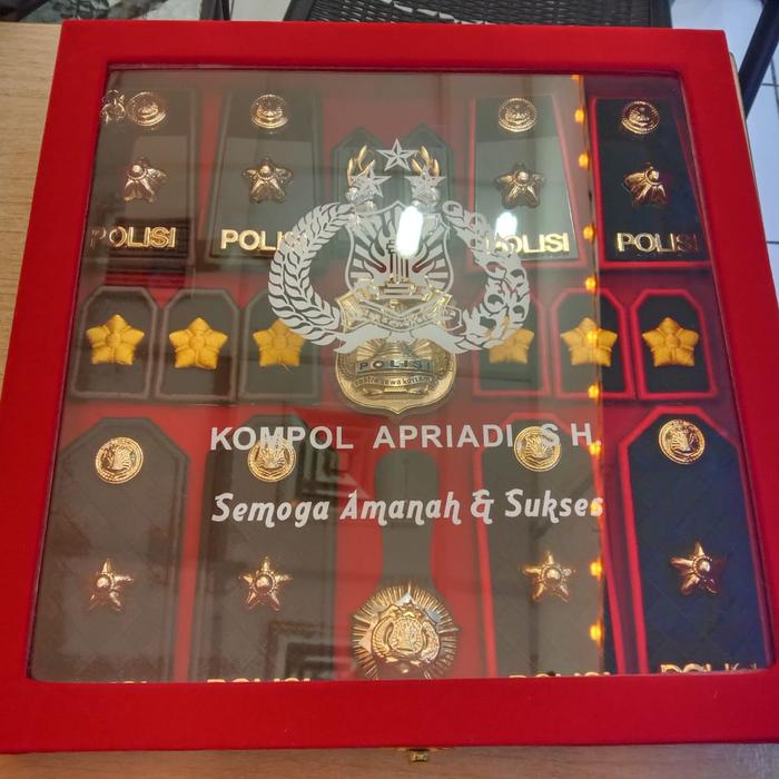 satu set lengkap Give box uk 30x30