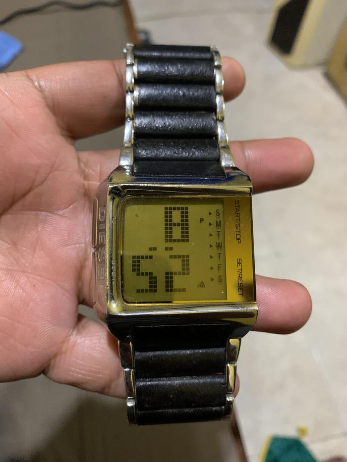 Jam Diesel dz7085