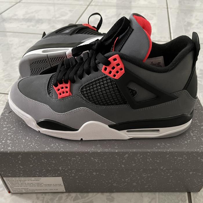 Nike Air Jordan 4 Retro Infrared Size 10
