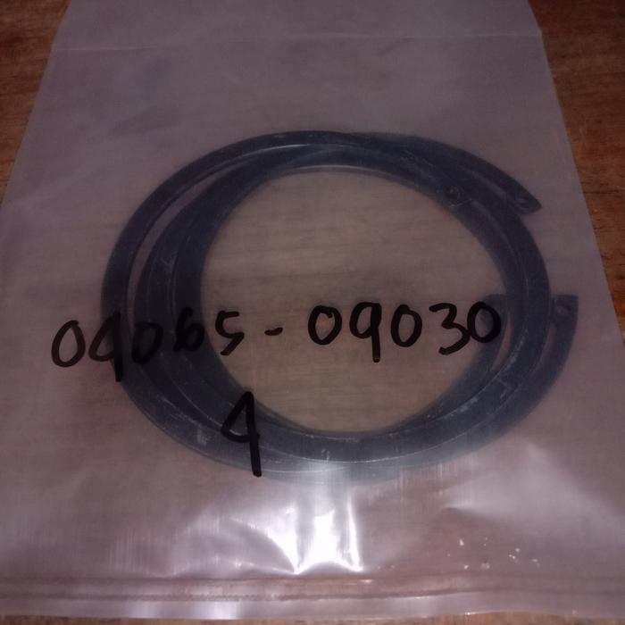 04065-09030 snap ring