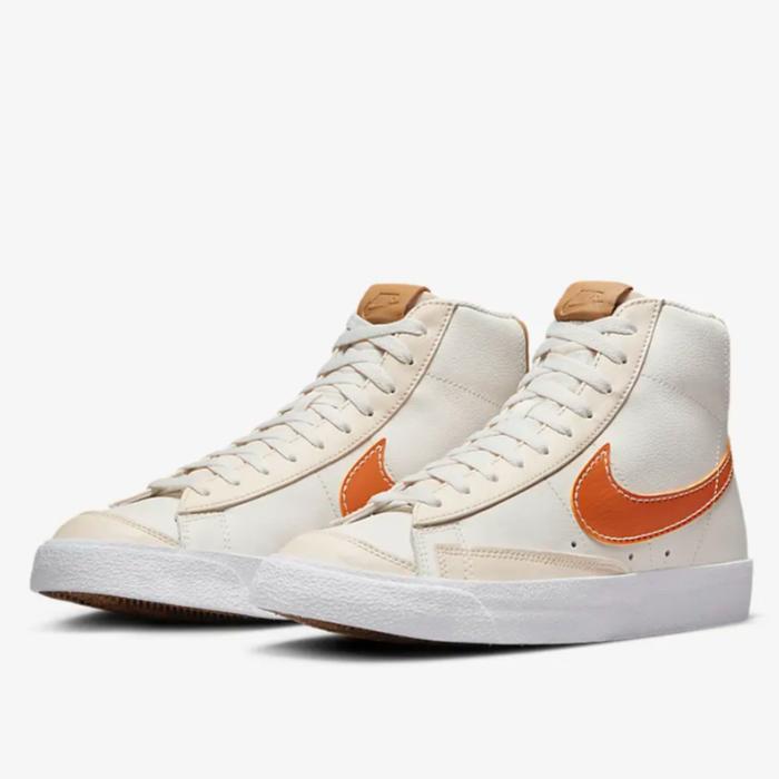 NIKE BLAZER MID 77 INSPECTED BY SWOOSH DQ7674-001