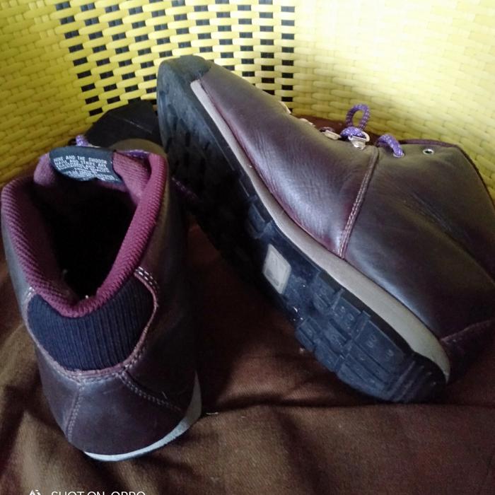 Nike air MAGMA Kulit