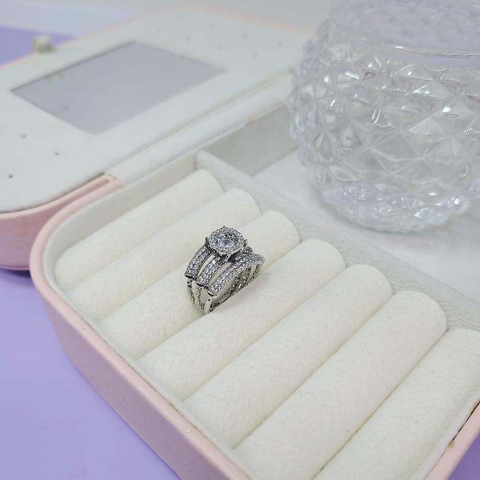 Cincin Dancing Stone