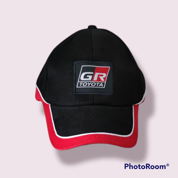 TOPI TOYOTA GR ROTAN aplikasi label.