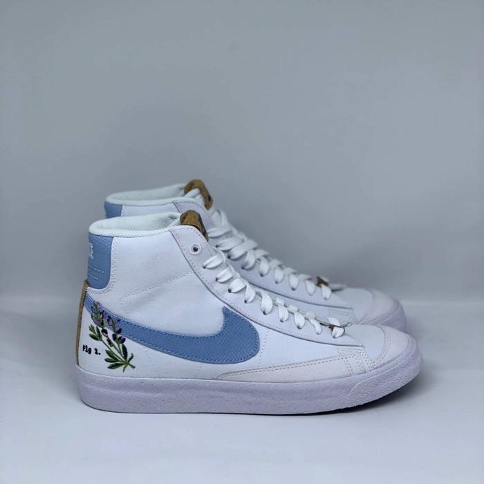 Nike Blazer Mid 77 SE GS White/Obsidian Indigo Fig 1 Original Resmi