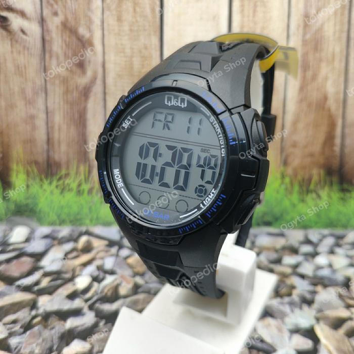 Q&Q QQ QnQ Digital Jam Tangan Pria Hitam M189J004Y Original
