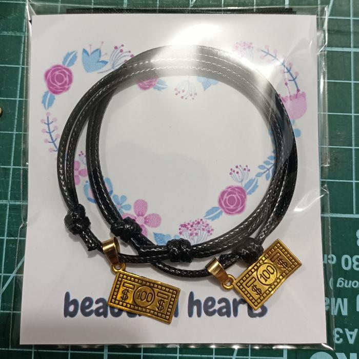 Gelang couple tali korea hitam bandul 100 usd 2 buah per set