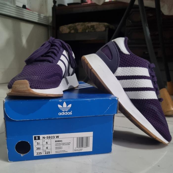 SOLD - sepatu adidas N-5923 W purple preloved
