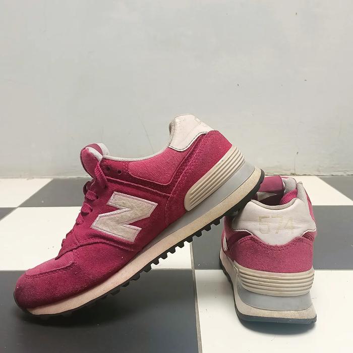 Sepatu New Balance second 574 Size 37