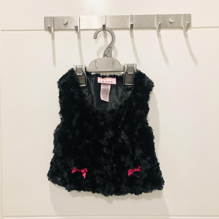 Preloved Rompi Vest Bayi Bulu Winter Perempuan 9-18 Bulan