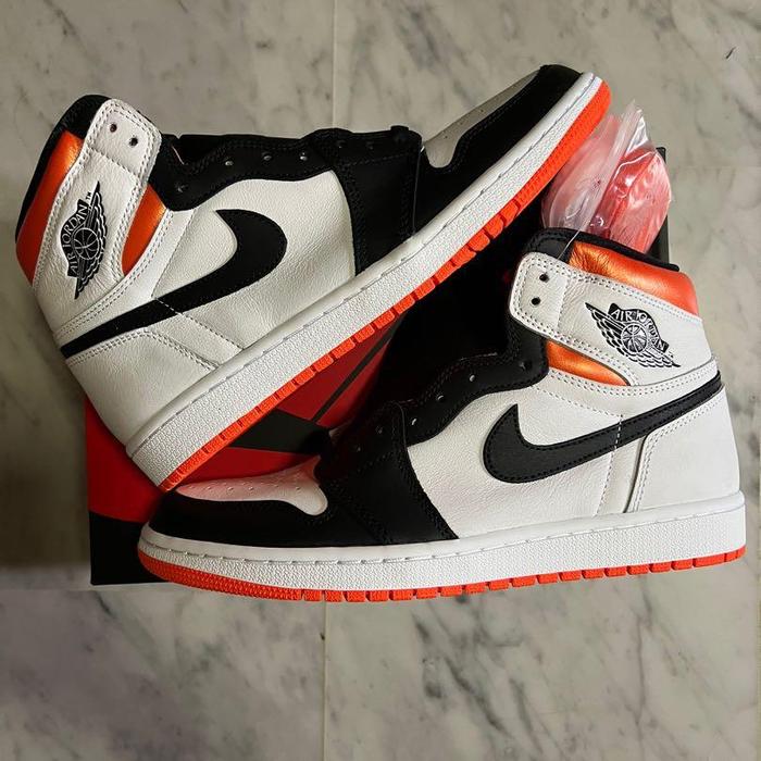 air jordan 1 high electro orange
