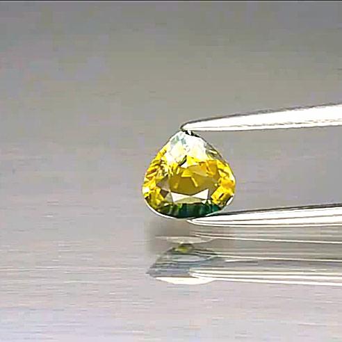 Natural Tri color Sapphire HEAT ONLY 0.89ct