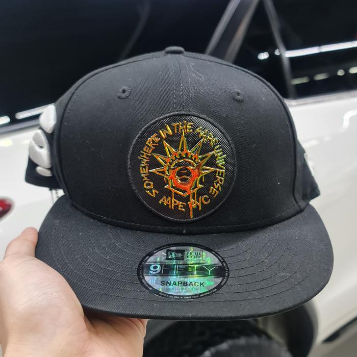 Topi New Era AAPE Liberty