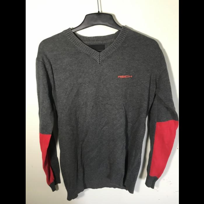 Sweater Rajut Ouval Research