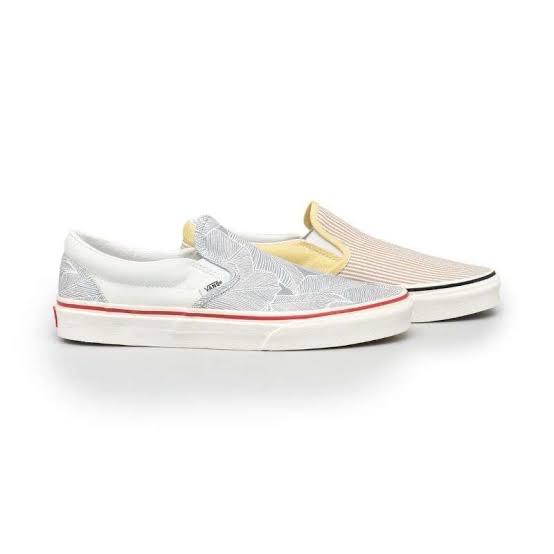 vans slip on mismatch
