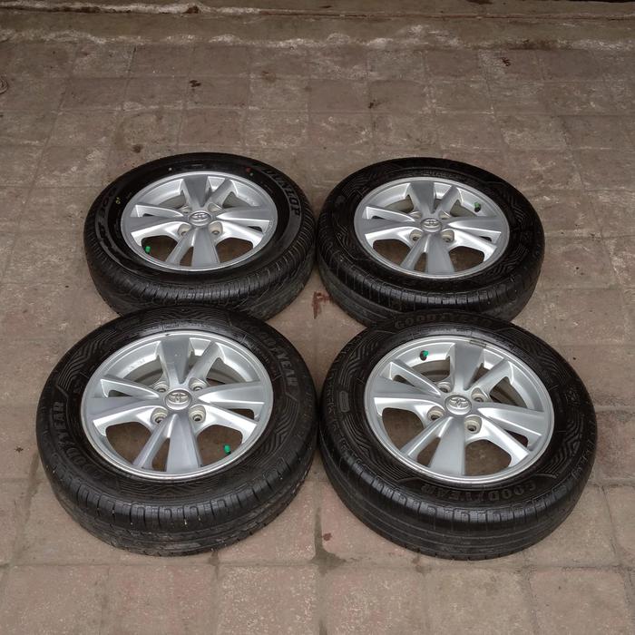 VELG SEKEN COPOTAN MOBIL AVANZA VELOZ RIG 15 + BAN SEKEN 185 65 R15