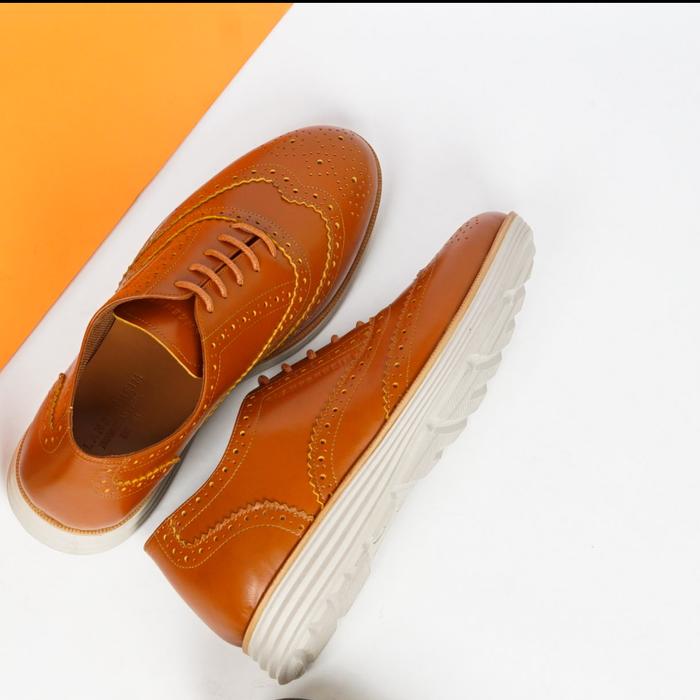 Wingtip Tan