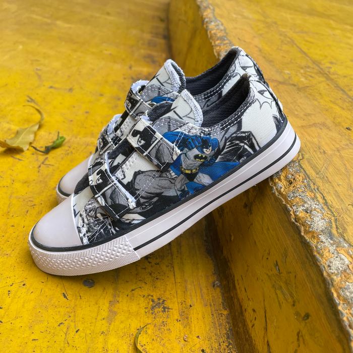 sepatu anak converse batman pendek [21-35]