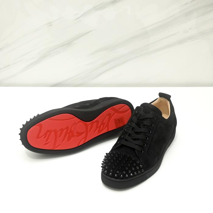 CHRISTIAN LOUBOUTIN Junior Spike Authentic / Original