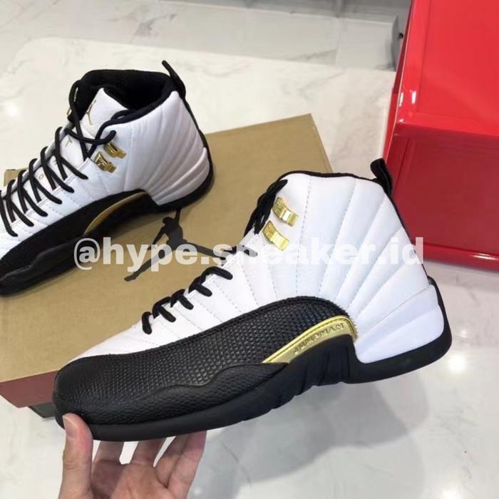 Air Jordan 12 Royalty Taxi