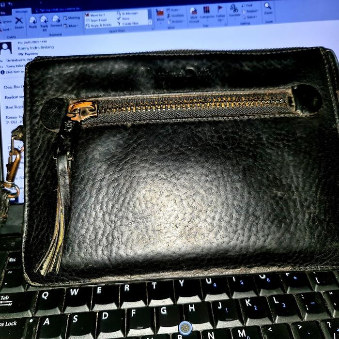 Clutch Massimo Dutti Authentic Preloved