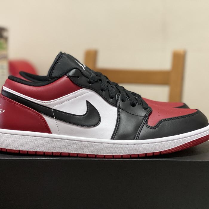 Nike Air Jordan 1 Low Bred Toe Size US 13