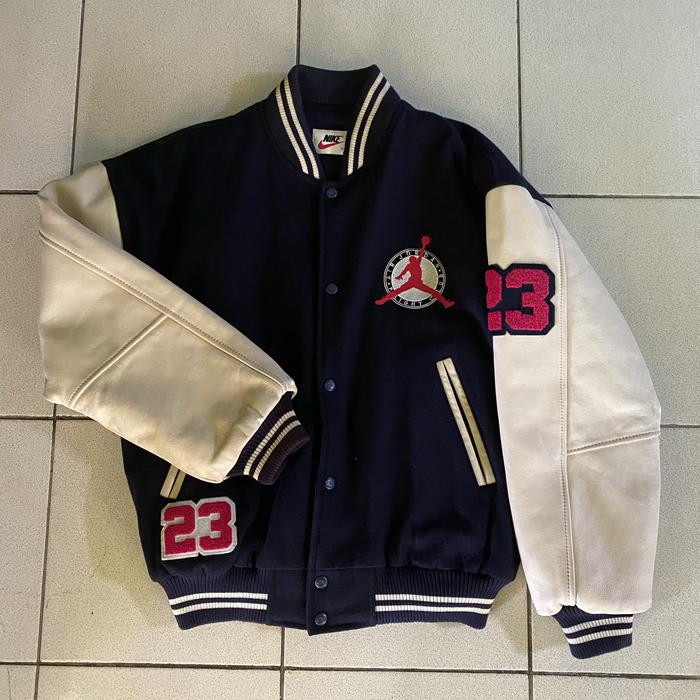 Nike Air Jordan Jaket Varsity Vintage 90'