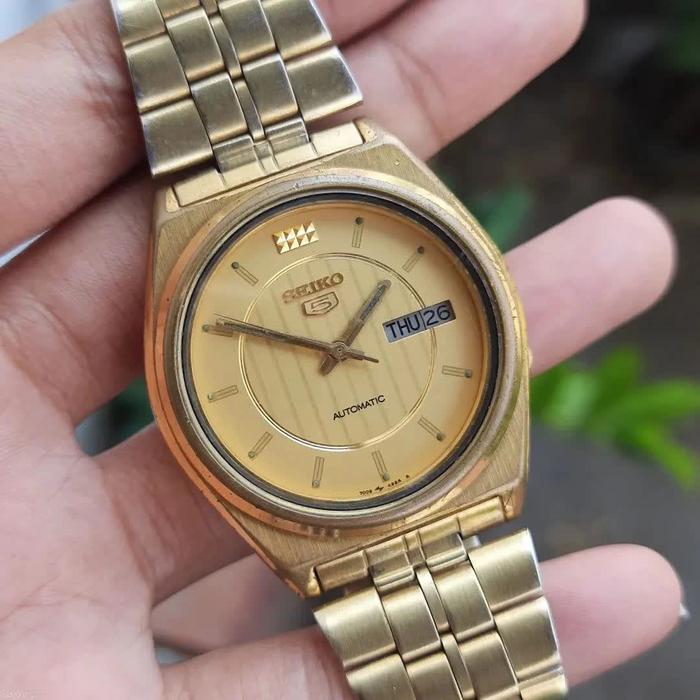 JAM TANGAN SEIKO 5 AUTO 7009-876A