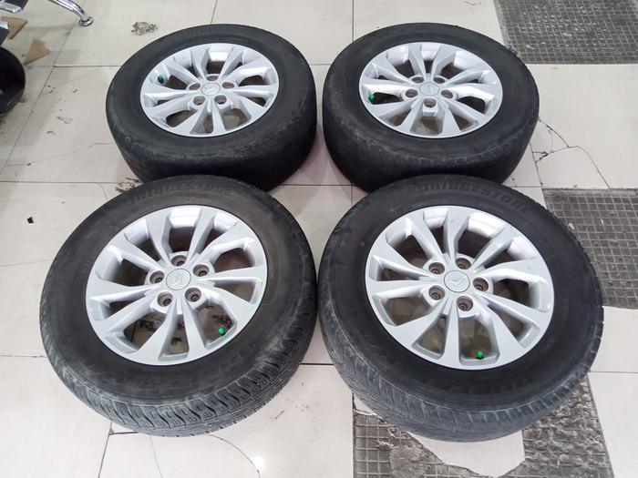 Velg Mobil Bekas Terios Ring 16 & Ban 235/60