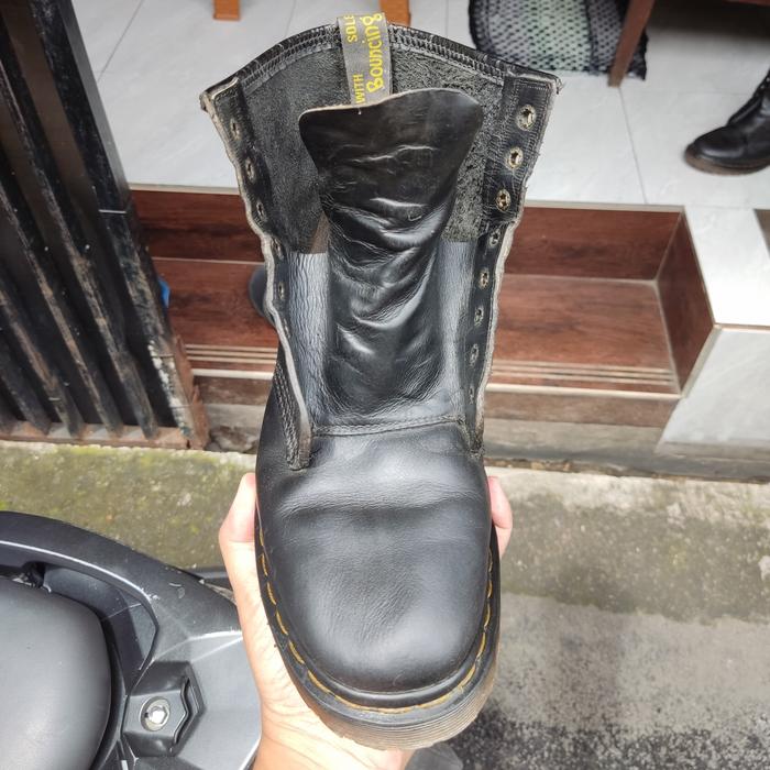 dr martens shoes sepatu dr martens dockmar england
