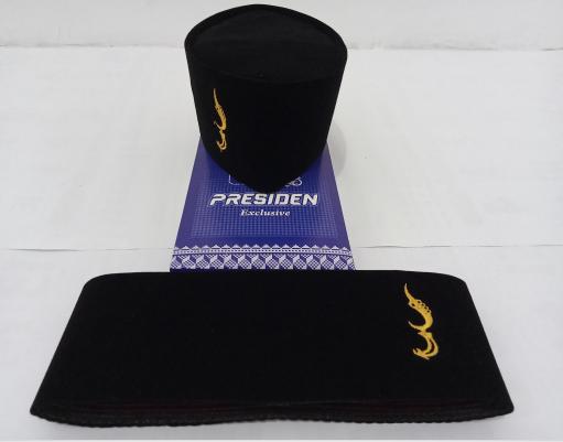 Kopiah peci hitam gambar kujang merek president anti air tinggi 9 cm