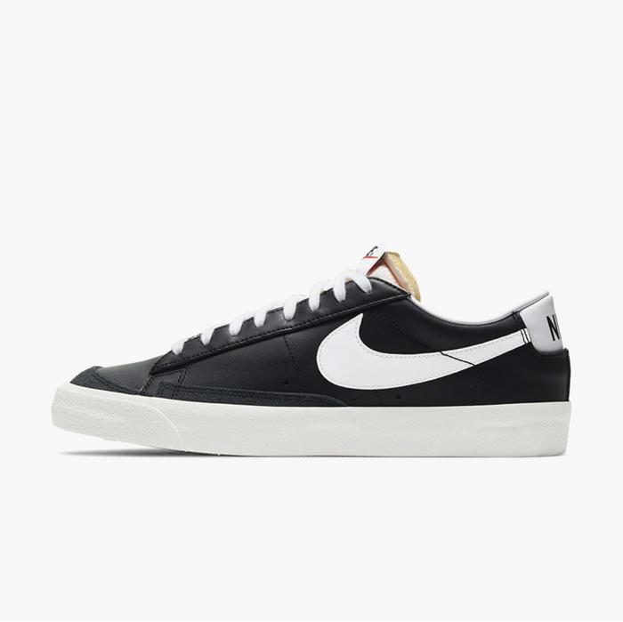 Sepatu Pria Sneakers Nike Blazer Low Vtg 77 Suede Black White 100% Ori