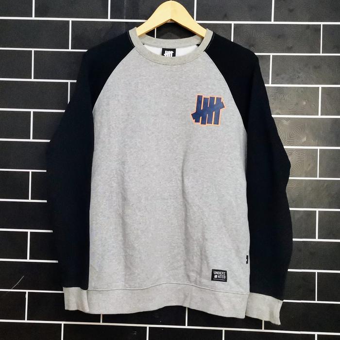 UNDEFEATED 2 Tone Original Crewneck
