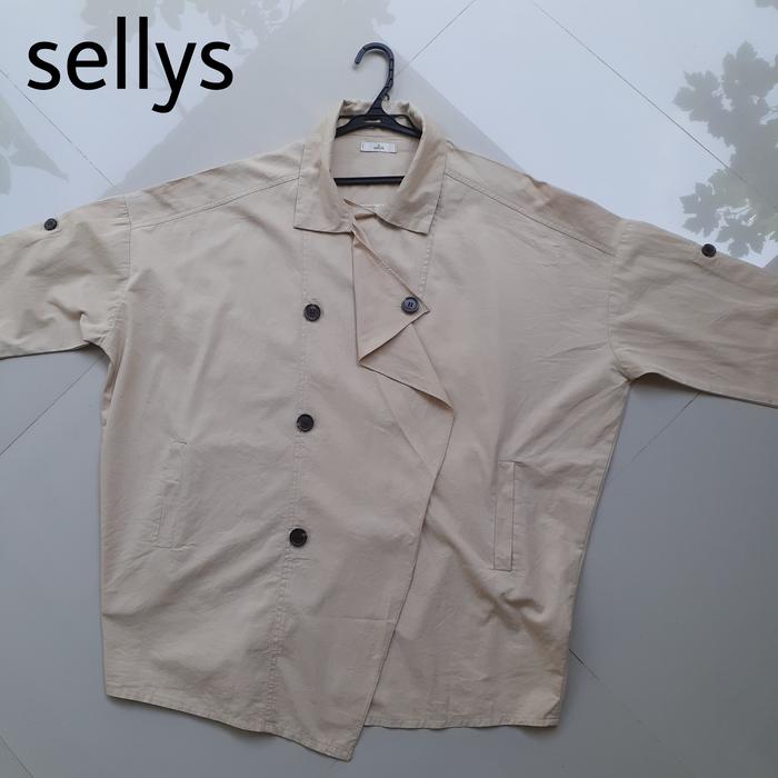 Outer wanita second sellys