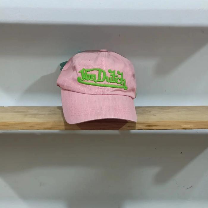 Topi Von Dutch