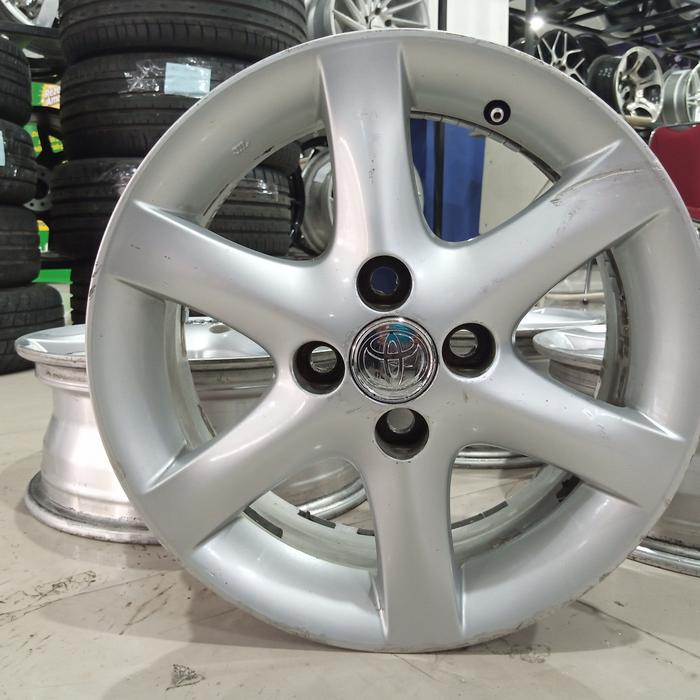 pelek velg bekas OEM copotan original mobil Toyota Altis R15