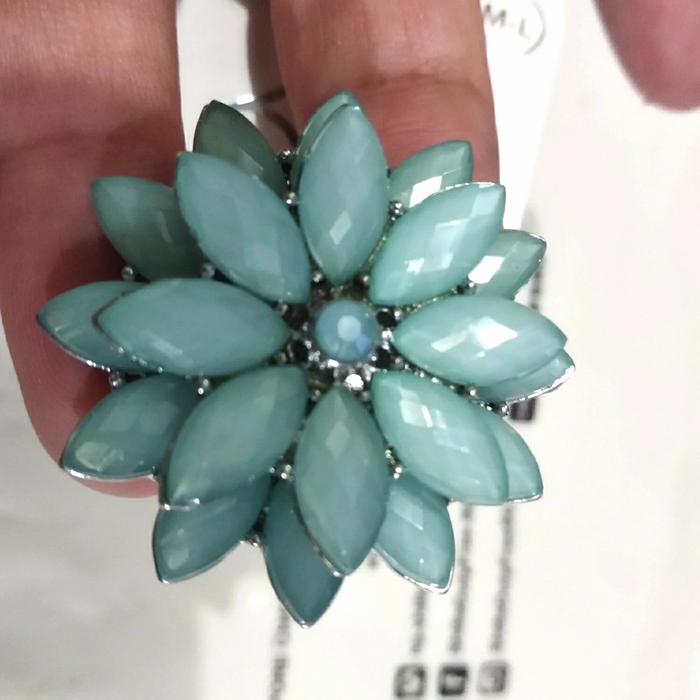 Cincin Lovisa Petal Flowers Ring