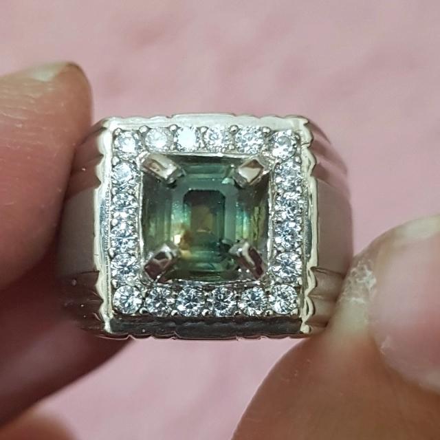 NATURAL BICOLOR SAPPHIRE 1.60 Cts. OCTAGON. MEMO BIG LAB.