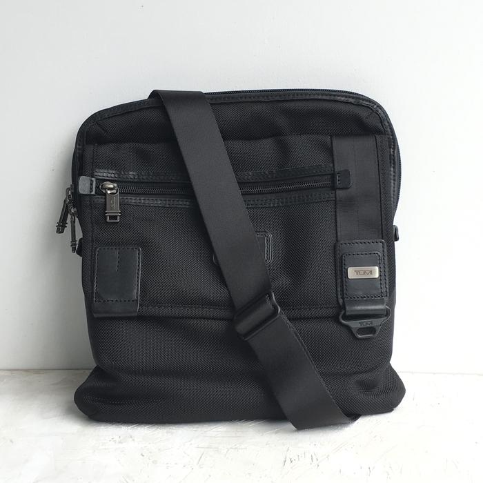 Tumi Alpha Bravo Annapolis Zip Flap Bag Messenger Black 2nd 100% Ori